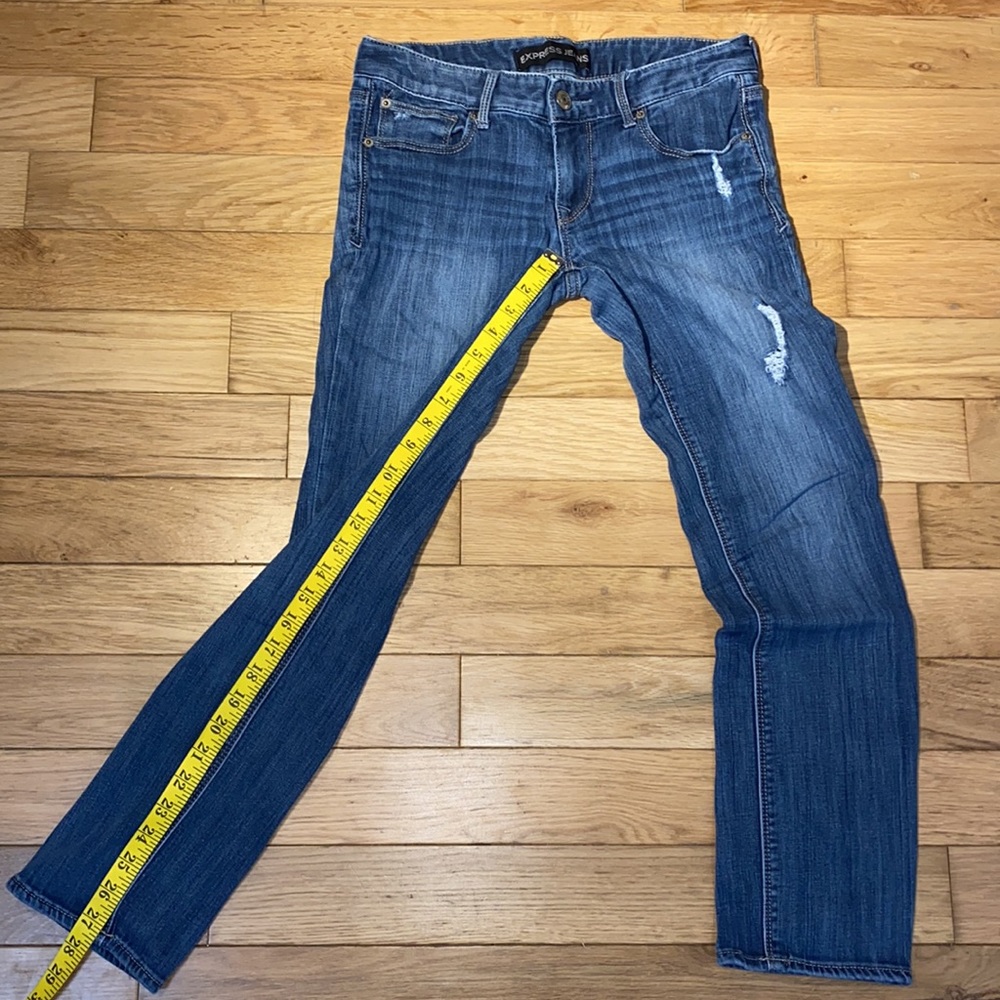Express Skinny Stella Low Rise distressed jeans in medium wash size 6S - Picture 11 of 15
